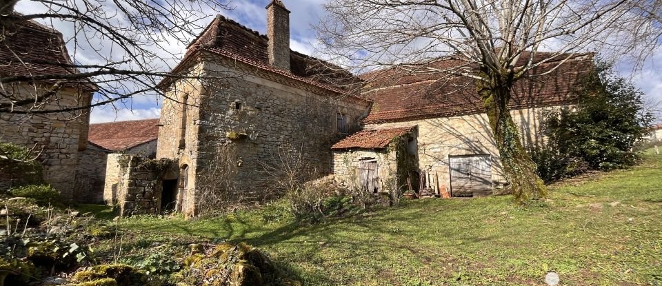 Maison de village 4 pièces de 140 m² à Belmont-Bretenoux (46130)