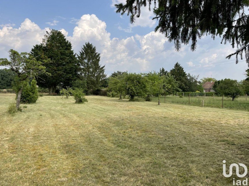 Land of 1,661 m² in Ingrandes (36300)