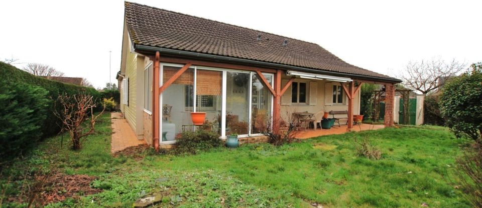 House 5 rooms of 113 m² in Ouzouer-sur-Trézée (45250)