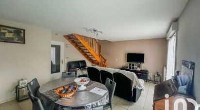 Maison 4 pièces de 88 m² à Gestel (56530)