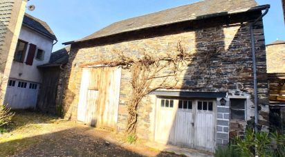 House 7 rooms of 151 m² in Voutezac (19130)