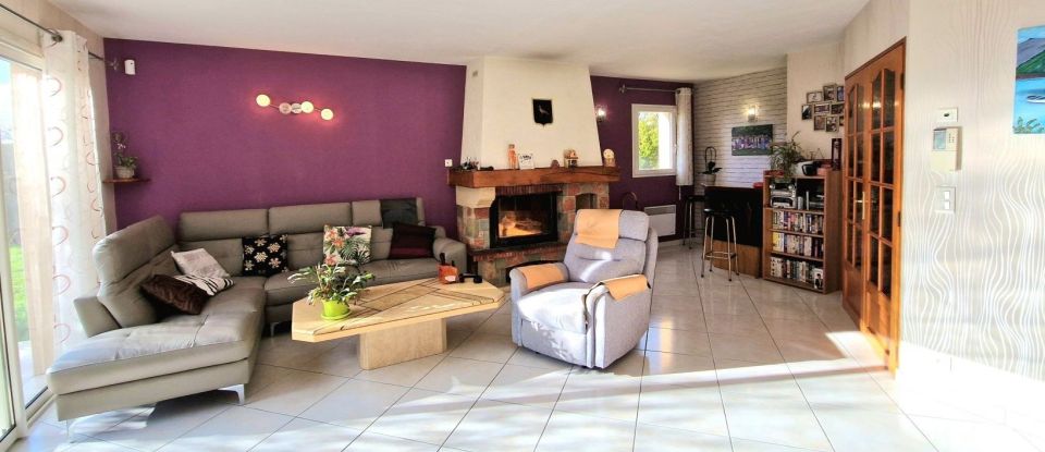 House 6 rooms of 160 m² in Prinquiau (44260)