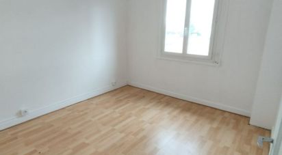 Maison 10 pièces de 165 m² à Pineuilh (33220)