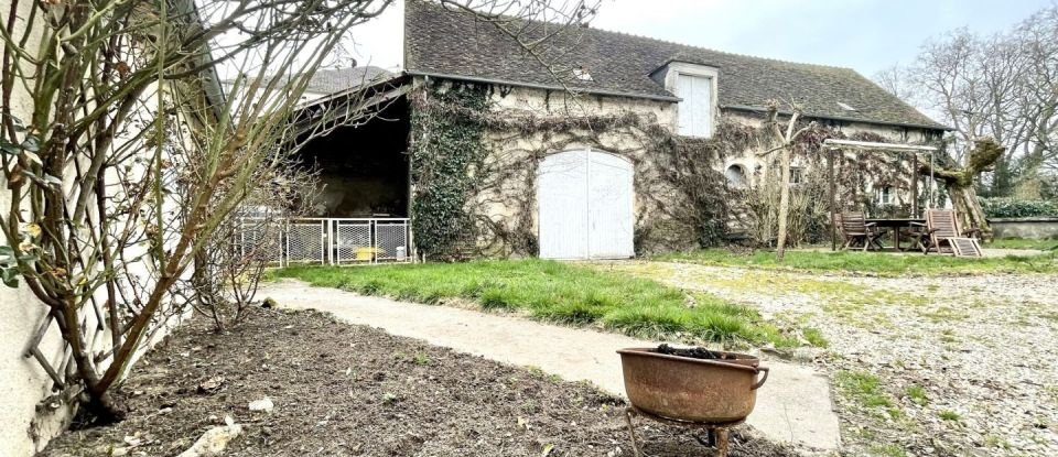 House 12 rooms of 245 m² in Mézières-en-Brenne (36290)