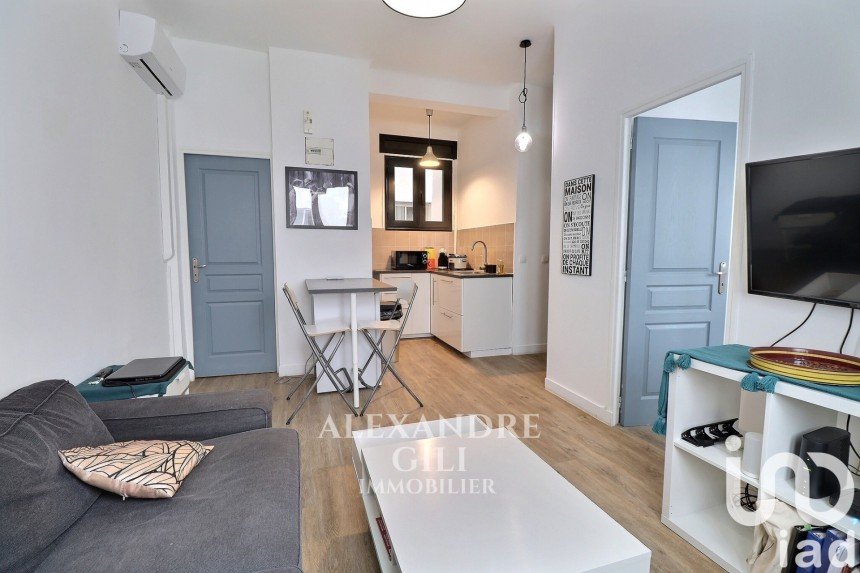 Apartment 3 rooms of 40 m² in Marseille (13007)