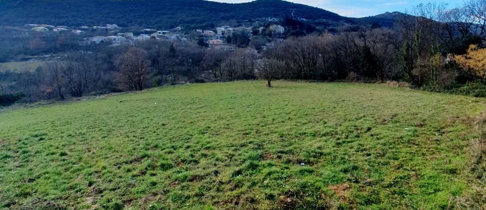 Land of 2,295 m² in Le Pradal (34600)