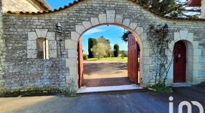 Mansion 9 rooms of 467 m² in Sérigny (86230)