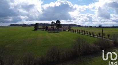 Demeure 9 pièces de 467 m² à Sérigny (86230)