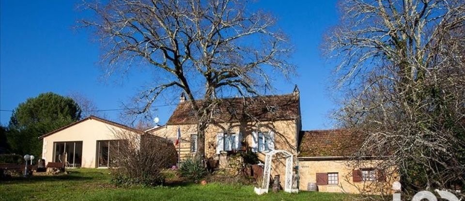 House 20 rooms of 500 m² in Sarlat-la-Canéda (24200)