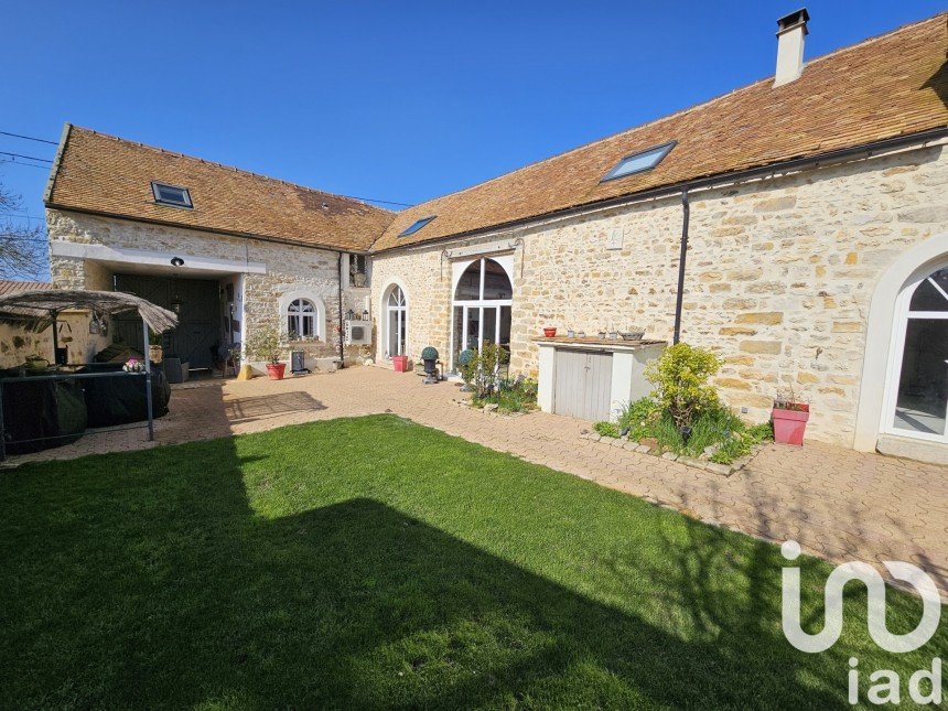 House 7 rooms of 300 m² in La Grande-Paroisse (77130)