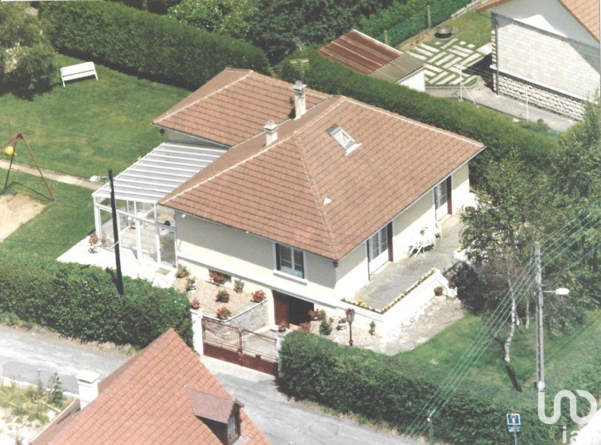 House 5 rooms of 108 m² in Chaumontel (95270)