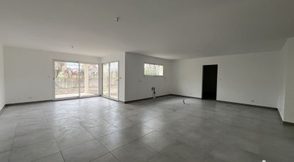 House 6 rooms of 140 m² in Sassenay (71530)