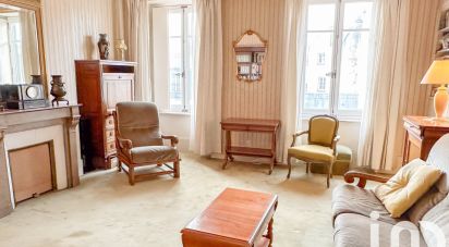 Apartment 3 rooms of 85 m² in Versailles (78000)