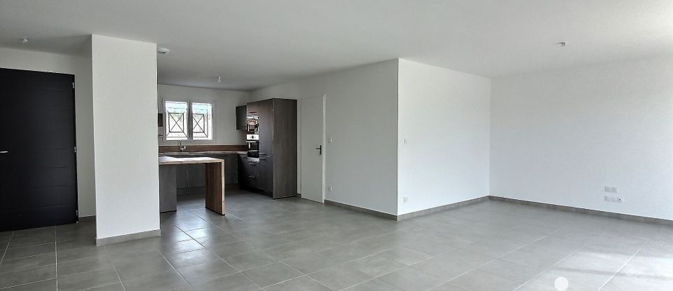 Maison 5 pièces de 90 m² à Parentis-en-Born (40160)