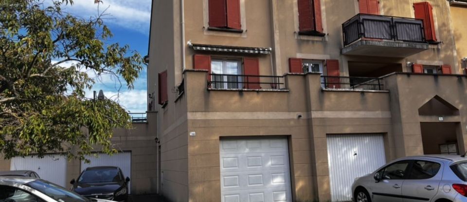 Vente Appartement 80m² 4 Pièces à Savigny-le-Temple (77176) - Iad France