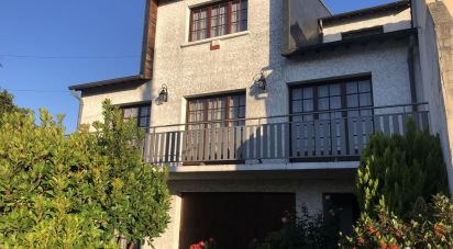 House 10 rooms of 254 m² in Ablon-sur-Seine (94480)