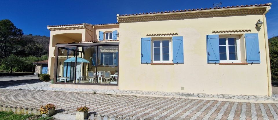 Maison 6 pièces de 147 m² à Figanières (83830)