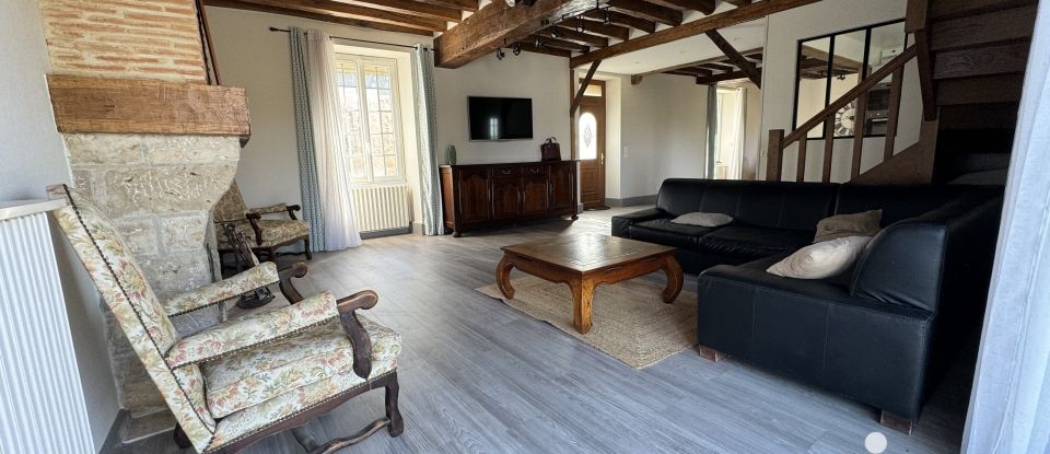 Maison 7 pièces de 164 m² à Maves (41500)