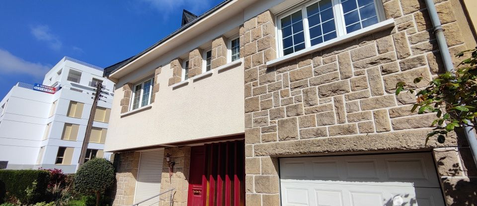 Maison traditionnelle 10 pièces de 175 m² à Rennes (35000)