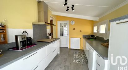 Traditional house 5 rooms of 108 m² in Labouheyre (40210)