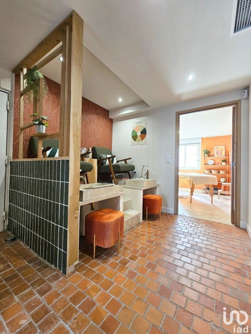 Building in Perpignan (66100) of 65 m²