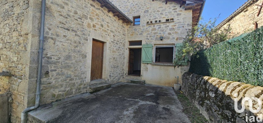 Maison de village 8 pièces de 218 m² à Toulonjac (12200)