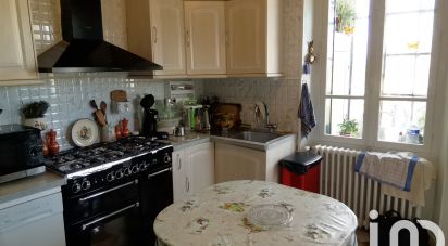 House 7 rooms of 145 m² in Aigurande (36140)