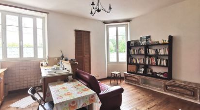 House 8 rooms of 157 m² in Bellevigny (85170)