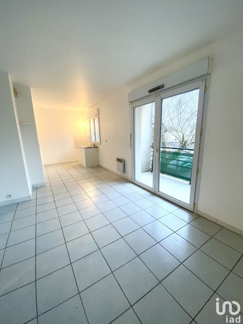 Appartement 1 pièce de 26 m² à Tremblay-en-France (93290)