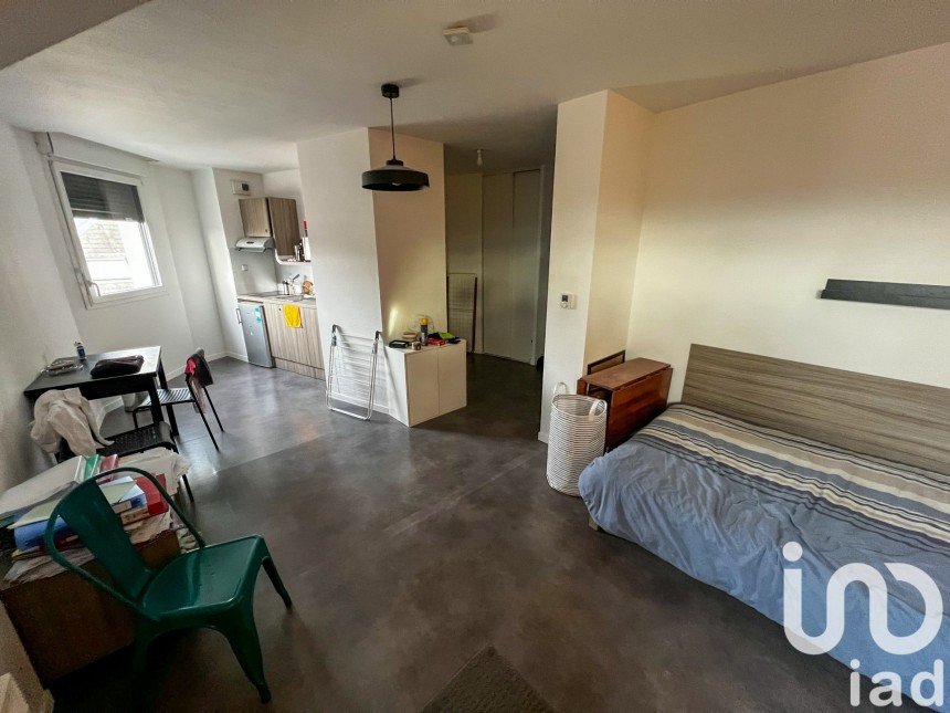 Studio 1 room of 30 m² in Rouen (76000)