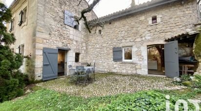 Village house 6 rooms of 180 m² in Libourne (33500)