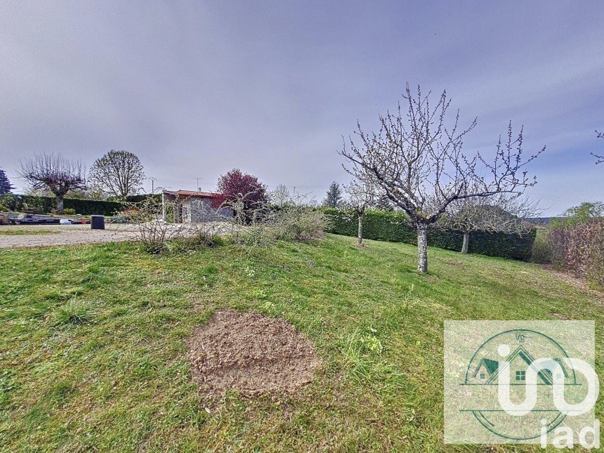 Terrain de 853 m² à Buellas (01310)