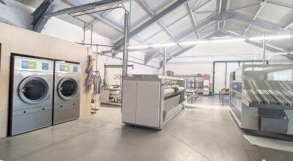 Workshop of 450 m² in Selonnet (04140)