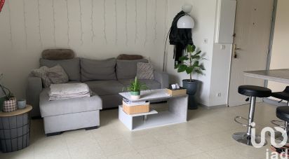 Apartment 2 rooms of 36 m² in La Rochelle (17000)