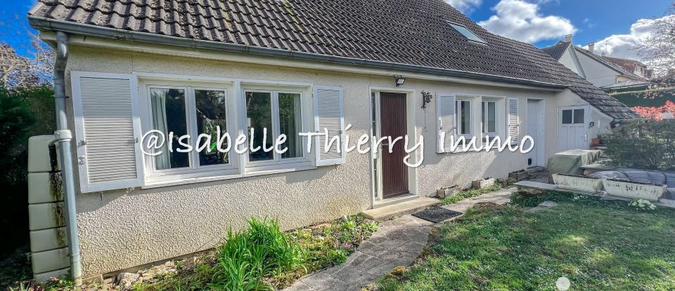 Traditional house 7 rooms of 148 m² in Linas (91310)