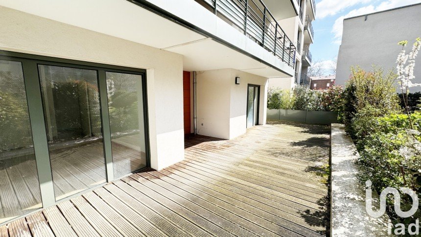 Apartment 3 rooms of 66 m² in Saint-Étienne (42000)