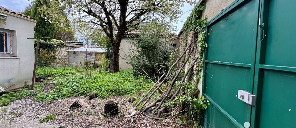 Maison de ville 5 pièces de 109 m² à Angoulême (16000)