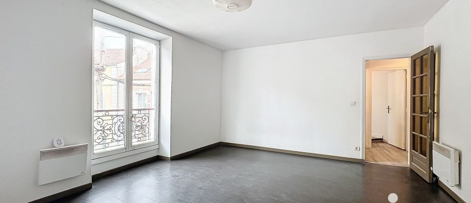 Appartement 3 pièces de 54 m² à Corbeil-Essonnes (91100)