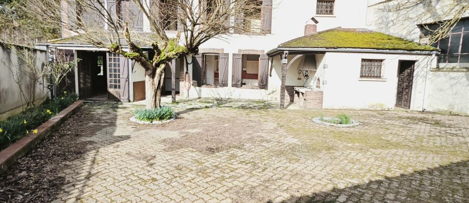 Demeure 7 pièces de 210 m² à Venizy (89210)