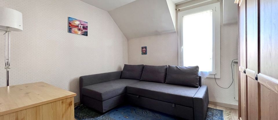 House 6 rooms of 120 m² in Tournan-en-Brie (77220)