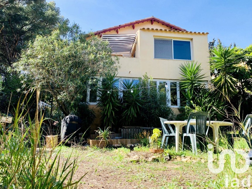 Maison traditionnelle 6 pièces de 130 m² à Ensuès-la-Redonne (13820)