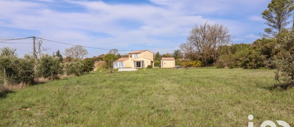 Traditional house 6 rooms of 145 m² in La Verdière (83560)