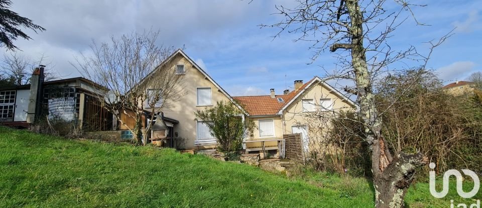 Maison 13 pièces de 250 m² à Sarlat-la-Canéda (24200)