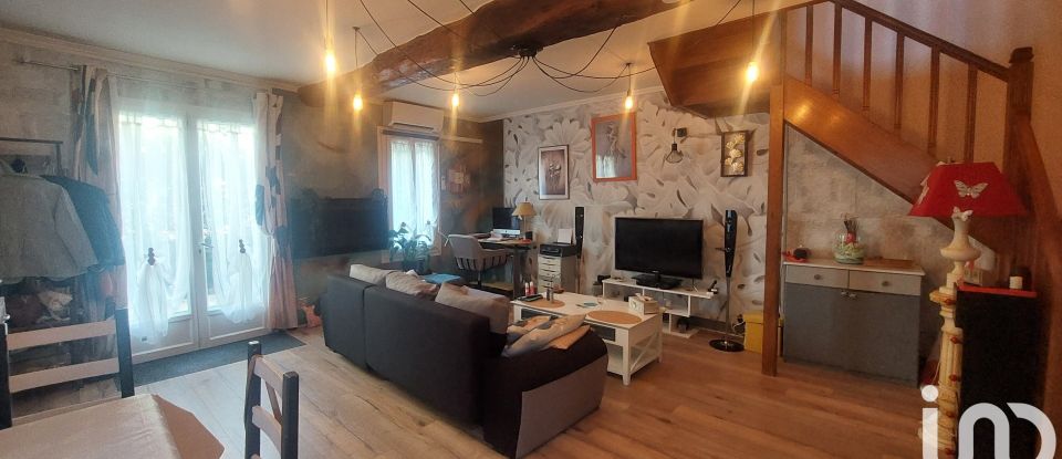 Maison 5 pièces de 105 m² à Castillon-la-Bataille (33350)