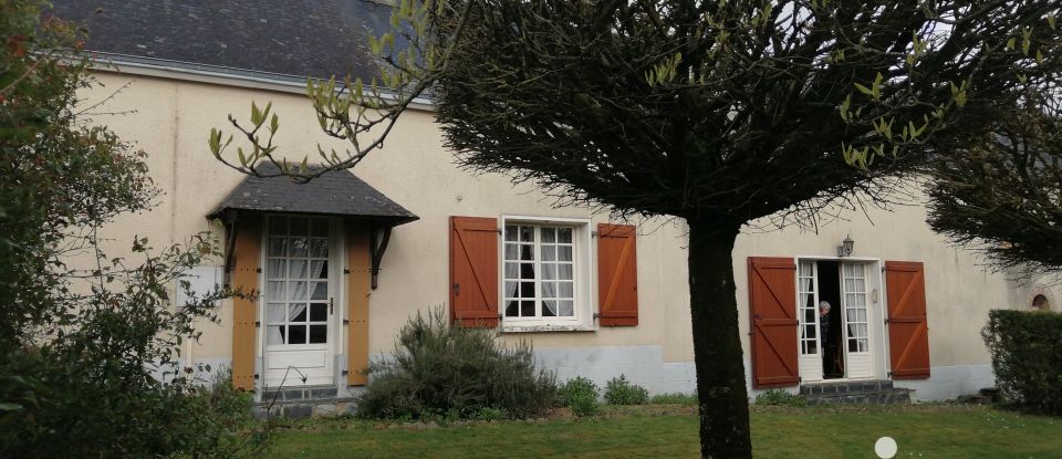 Maison de campagne 6 pièces de 175 m² à - (53160)