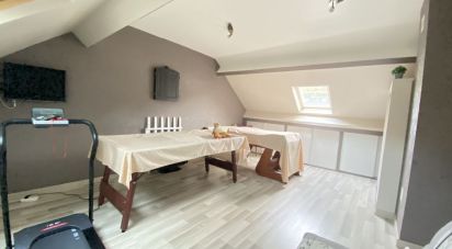 House 7 rooms of 133 m² in Barentin (76360)