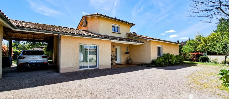 Maison traditionnelle 7 pièces de 154 m² à Montauban (82000)