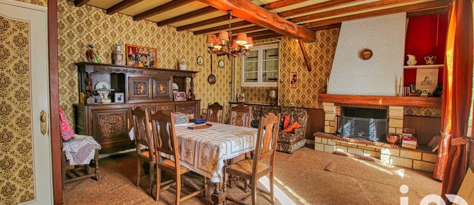 Traditional house 7 rooms of 134 m² in Vervant (17400)