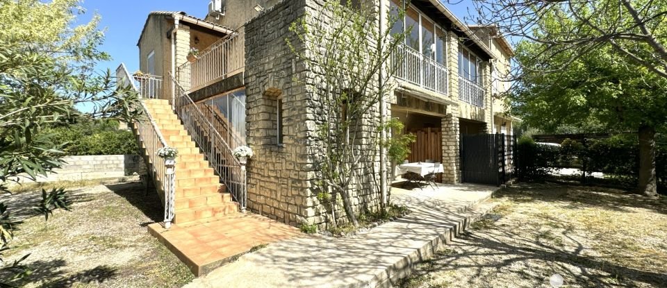 Maison 9 pièces de 280 m² à Vacqueyras (84190)