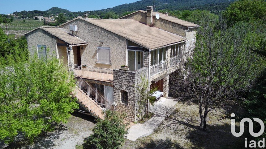 House 9 rooms of 280 m² in Vacqueyras (84190)